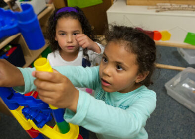 girls building things